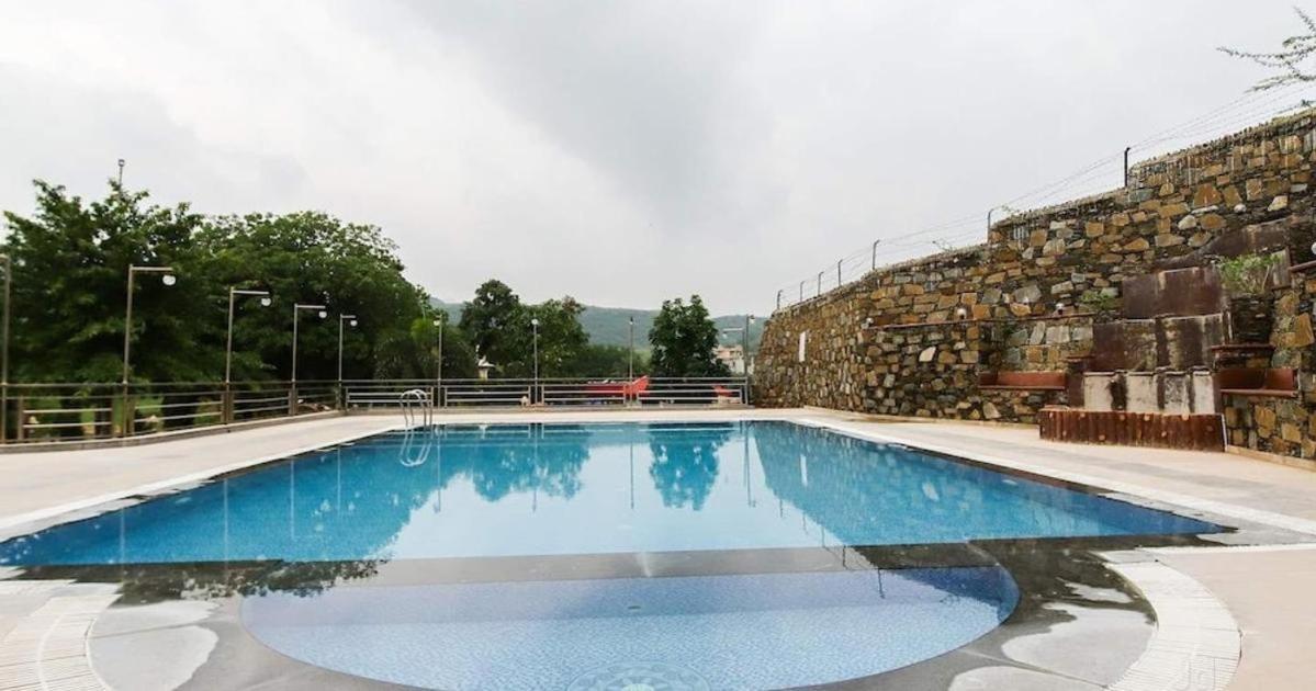 Meera Valley Resort By Nexottel อุเดเปอร์ ภายนอก รูปภาพ